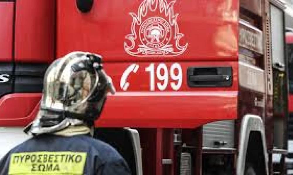 Φωτιά εκδηλώθηκε σε εστιατόριο στο Κολωνάκι